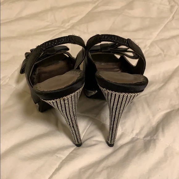 Shoes - Picture 6 of 6